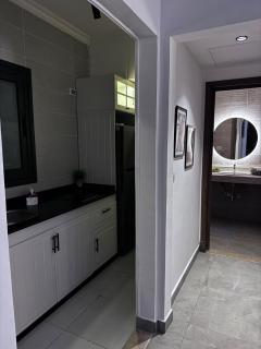 the LOFT - Lakeview Studio - 3