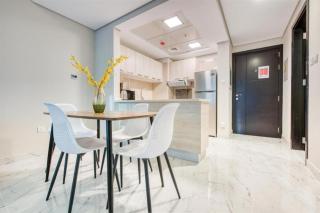 Stylish 1 Br Pool & World Class Gym - 4