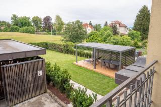 Parkside Haven with 4 Bedrooms & free parking - 2