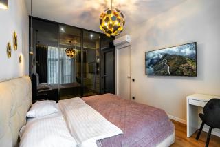 3-93 Novopecherski Lypky, Verkhogliad 12, Kyiv centre, panoramic city view, 15 kW backup power, Petrovdim Apartment - 2