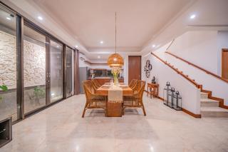 Paanchali Ocean View Villa near Melasti Beach - 1