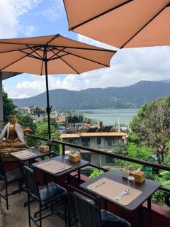 Himalune Nomad Guest House - 9