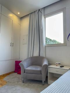 AB N1006: Sky-High Panoramic Nile Studio - 2