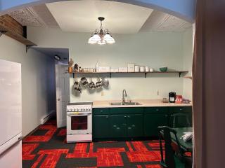 Historic downtown loft 2 bedroom - 8