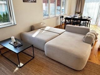 2BR Scandinavian Villa 20 Min to Stockholm - 2