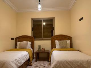 TILILI Travelers Guesthouse - 5