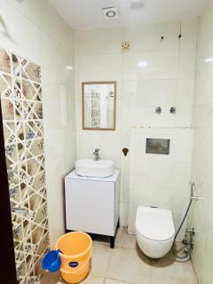 Hotel Anmol Height - Saket Metro - 2