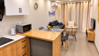 Camelia Residence - 3min Walk to Beach, AC Bedrooms, WiFi, Comfort, Modern - 8