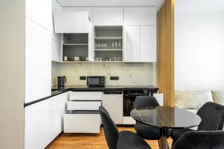 7-122 Novopecherski Lypky, Verkhogliad 12, Kyiv centre, panoramic city view, 15 kW backup power, Petrovdim Apartment - 5