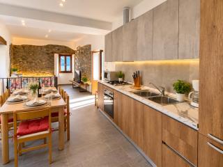 Independent Stone House with Lake View - 3