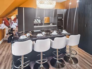 The Riverside Atelier - 8