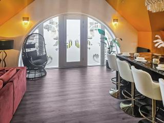 The Riverside Atelier - 6