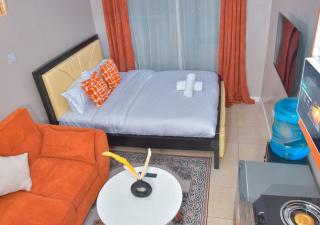 Kay Staycations - 8