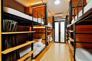 Trailer Park Hostel - 4