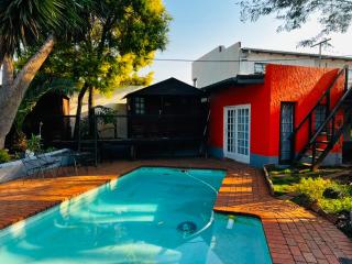 Melville House - 7