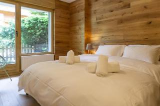 Contemporary Alpine 2-Bedroom Apartment - 1