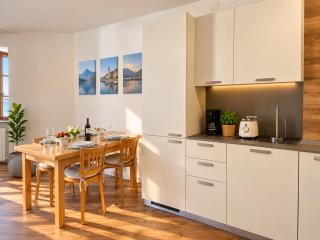 Lakeside Apartment - 3