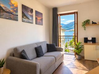 Lakeside Apartment - 6