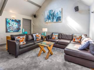 38 At The Sanctuary Lodges - Uk50850 - 1