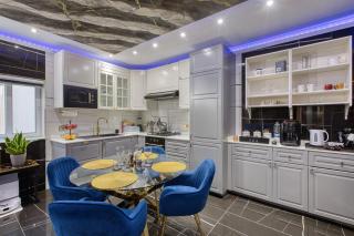 Azure Gold Apartment - 2