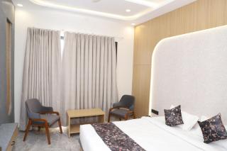 Hotel Krishna Palace - 1