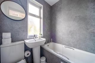 New 3BR House - Parking - Near CBS Arena - UHCW - 6