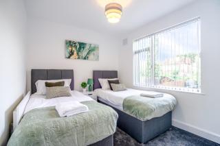 New 3BR House - Parking - Near CBS Arena - UHCW - 5