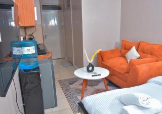 Kay Staycations - 2