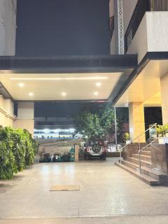 Raajpath by Qbode Hotels - 2