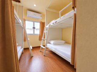 The Meadow Hostel Khaosan - 9