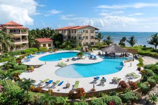 Residences at Barrier Reef Unit 2B Oceanview 2 BR by Stay Floreo - 8