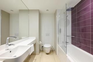 Premier Inn Frankfurt Messe - 6