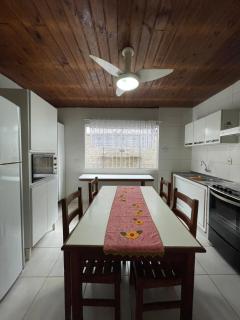 House in the square, 2 min walk, great location - 3