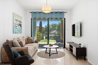 Aphrodite Gardens - Pool View Garden Apartment - 3
