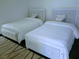 ModiAk Suites, 3 bedroom all ensuite, Kilimani - 4