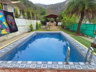 The Aurum Resort - 5