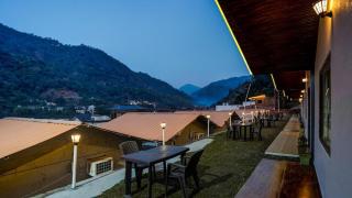 The Aurum Resort - 4