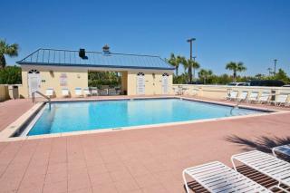 Bright getaway w gorgeous views - close to restaurants - 8