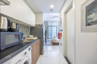 Bloomfields Studio in The Gate - Masdar - 9