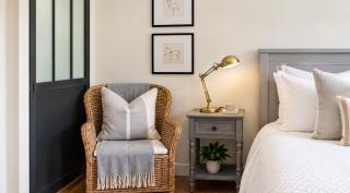 Stunning bedroom overlooking the Charente - 7
