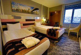 Manhattan Hotel - 7