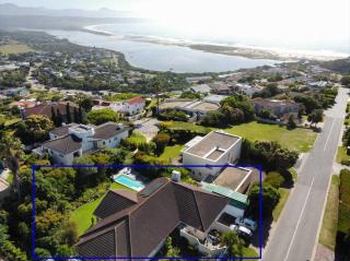 Secret Garden Villa - 3BD with Pool & Ocean Peek - 7