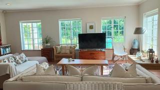 Secret Garden Villa - 3BD with Pool & Ocean Peek - 4