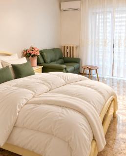 Comfortable Rooms 6 Minutes from the Sea - 3