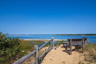 Private Beach with Incredible Views on Lt Island - 9