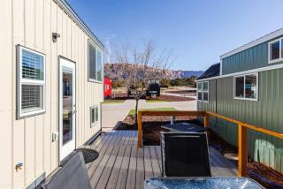 Zion Stay Pet-Friendly Tiny Home - 3