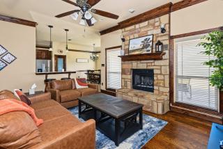 15m to Dyess AFB - 3BR Fenced Yard - 4