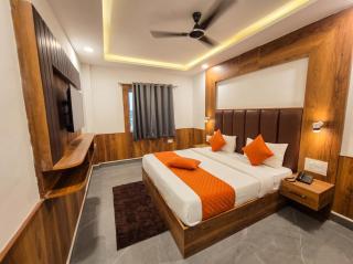 Hotel Luxe House Agra - 1
