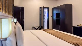 SILKWOOD Hotel - 4