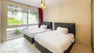 Ollystays - Walk to Beach & Pool, FREE Access, Mangroovy 2BR ! - 2